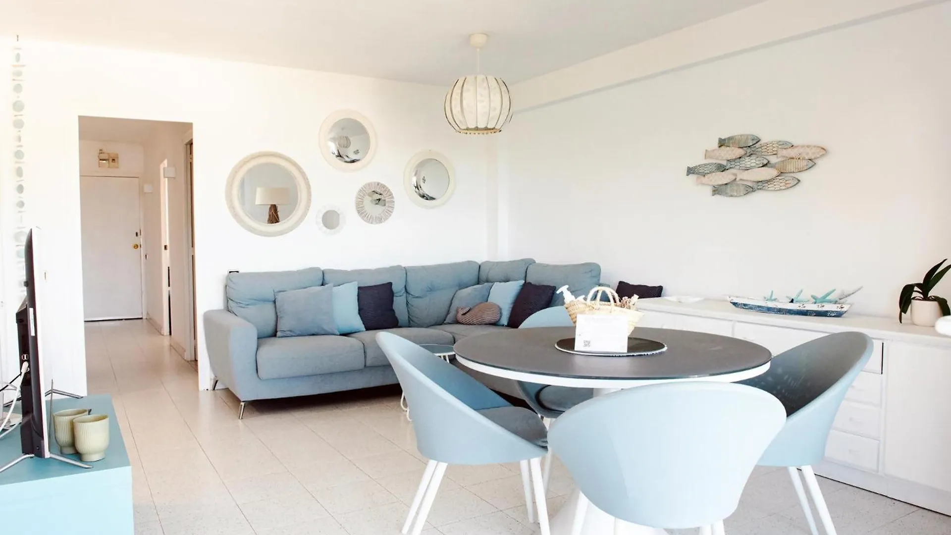 Apto Con Vista Fantastica Y Piscina En Sagaro 桑特费柳德吉克索尔斯 公寓